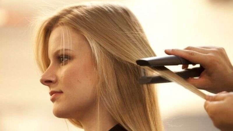 Penteado com chapinha em cabelo curto